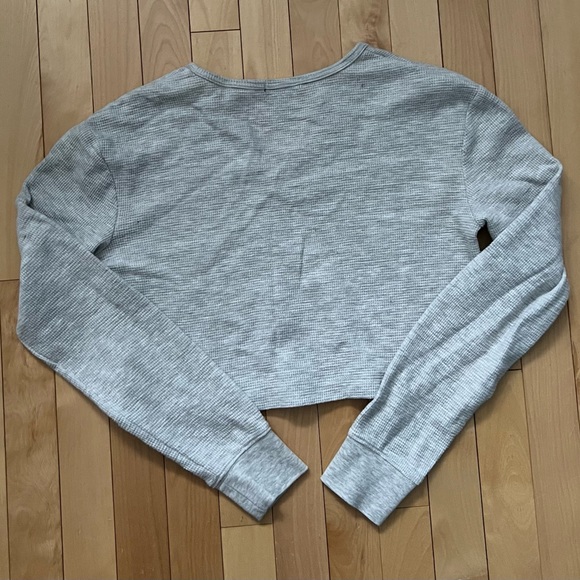 Dynamite Gray Ribbed Crop Top - Picture 2 of 4